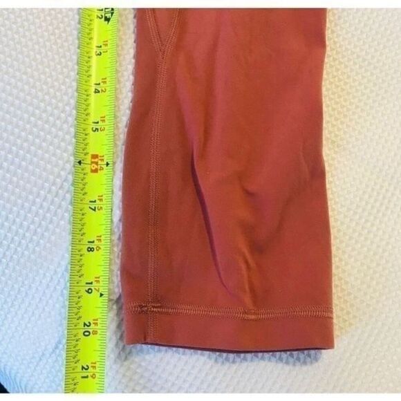 Lululemon Align Crop *21" Soft Cranberry  size 8….0535 - Picture 3 of 6